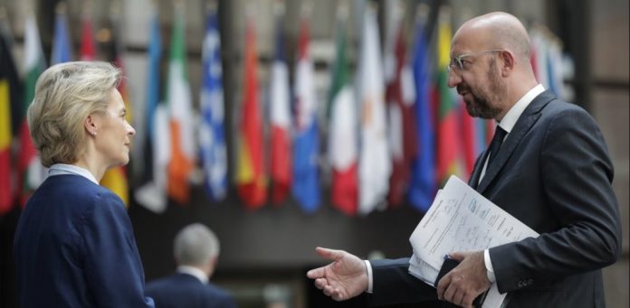 Ήξεις -Αφίξεις από Ευρώπη: Στην Τουρκία, Φον ντερ Λάιεν και Σαρλ Μισέλ