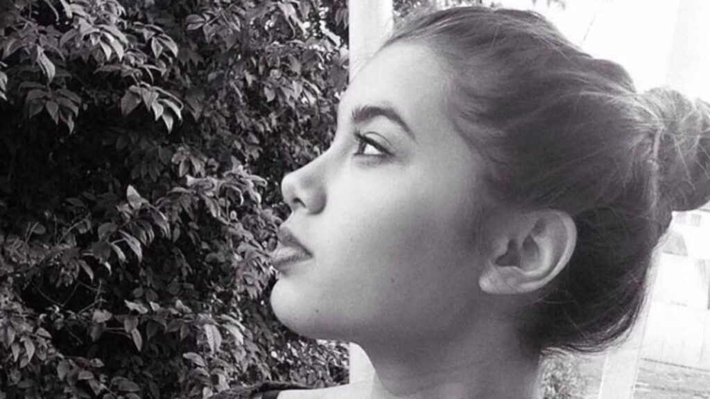 Έκλημα Γλυκά Νερά: Η αποκάλυψη του πατέρα της Κάρολαιν και τα λόγια που ραγίζουν καρδιές. Έκλημα-Γλυκά-Νερά:-Η-αποκάλυψη-του-πατέρα-της-Κάρολαιν-και-τα-λόγια-που-ραγίζουν-καρδιές.