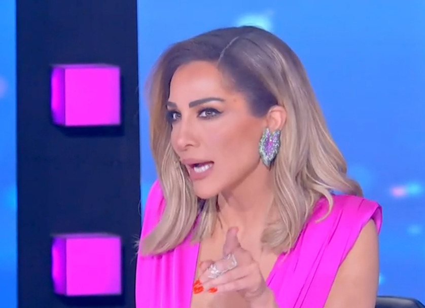 J2US:Η Δέσποινα Βανδή “έδωσε στεγνά” παίκτρια στον άερα.”Μη σε ξαναδώ να μπαίνεις στο καμαρίνι…” j2us:Η-Δέσποινα-Βανδή-“έδωσε-στεγνά”-παίκτρια-στον-άερα.”Μη-σε-ξαναδώ-να-μπαίνεις-στο-καμαρίνι…”