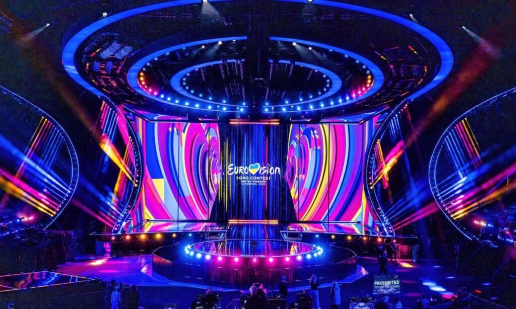 eurovision-2023:Αυτό-το-φαβορί-του-τελικού-έπεσε-στη-σκηνή-αλλά-δεν-το-έδειξαν-οι-κάμερες.
