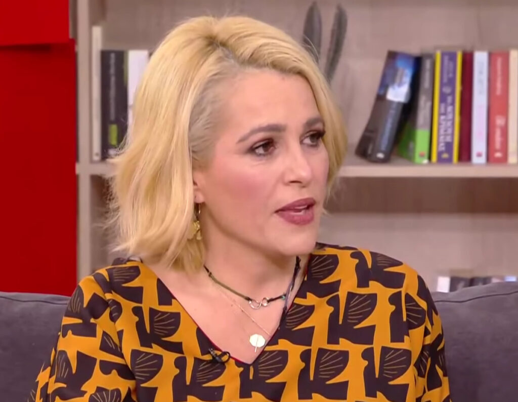 Στο νοσοκομείο η Τζένη Μπότση.Τι συνέβη… Στο-νοσοκομείο-η-Τζένη-Μπότση.Τι-συνέβη…