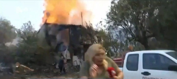 Αλεξανδρούπολη: Τρόμος στον αέρα για τη δημοσιογράφο του Alpha – Έκρηξη σε σπίτι, καθώς μετέφερε το ρεπορτάζ Αλεξανδρούπολη:-Τρόμος-στον-αέρα-για-τη-δημοσιογράφο-του-alpha-–-Έκρηξη-σε-σπίτι,-καθώς-μετέφερε-το-ρεπορτάζ