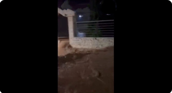 Κακοκαιρία Daniel: Συναγερμός στα Τρίκαλα – Κατέρρευσε η παλιά γέφυρα Αγίου Βησσαρίωνα Κακοκαιρία-daniel:-Συναγερμός-στα-Τρίκαλα-–-Κατέρρευσε-η-παλιά-γέφυρα-Αγίου-Βησσαρίωνα