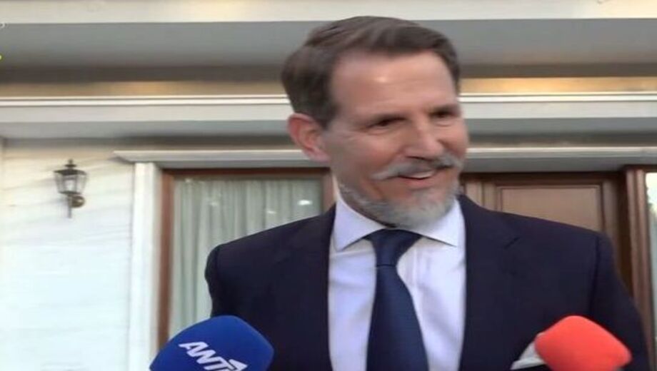 Παύλος Ντε Γκρες: Η ερώτηση που τον έφερε σε αμηχανία και απέφυγε να απαντήσει Παύλος-Ντε-Γκρες:-Η-ερώτηση-που-τον-έφερε-σε-αμηχανία-και-απέφυγε-να-απαντήσει