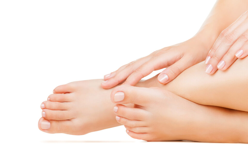 Το σύμπτωμα υψηλής χοληστερόλης στα χέρια και τα πόδια – Μην τα αγνοήσετε… Το-σύμπτωμα-υψηλής-χοληστερόλης-στα-χέρια-και-τα-πόδια-–-Μην-τα-αγνοήσετε…