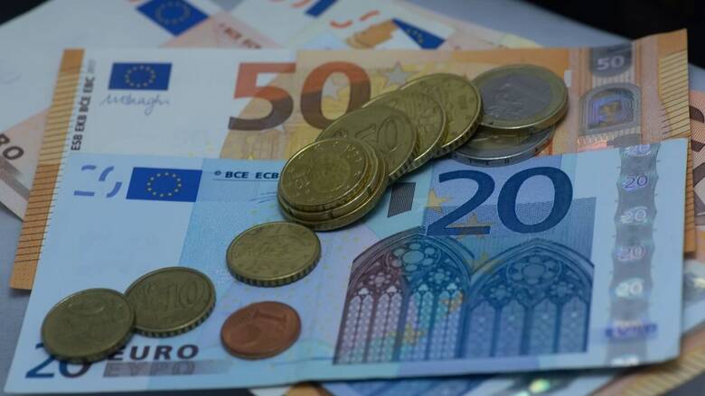 Δεκάδες χιλιάδες έχουν κάνει αίτηση για τα 150 ευρώ – Οι δικαιούχοι μπορούν… Δεκάδες-χιλιάδες-έχουν-κάνει-αίτηση-για-τα-150-ευρώ-–-Οι-δικαιούχοι-μπορούν…