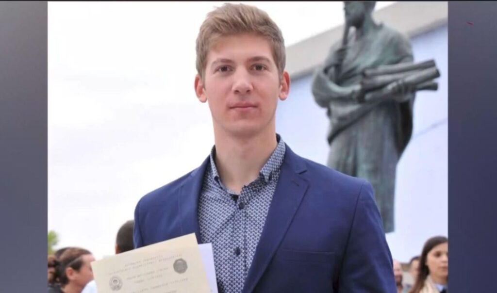 Εξαφάνιση-33χρονου-γιατρού-στα-Χανιά:-Νέες-εξελίξεις!-Ο-“μαϊμού”-ερευνητής-και-το-άναμμα-κεριού-στην-εκκλησία