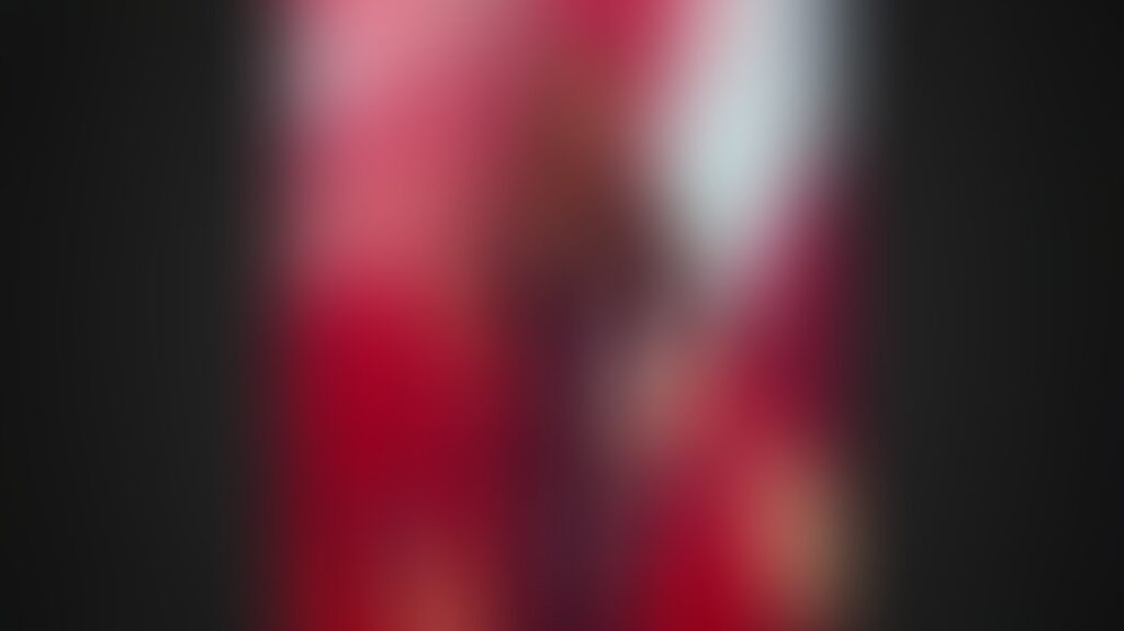 Χαμός-με-γνωστή-Ελληνίδα-τραγουδίστρια-πάνω-στην-πίστα-–-“Μ@@@@@…”-–-Της-πέταξαν-πάνω-στο-πρόσωπο…(Βίντεο-περιστατικού)