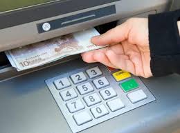 “Έρχεται”-η-εφορία-στους-τραπεζικούς-λογαριασμούς-–-Τι-ψάχνει;