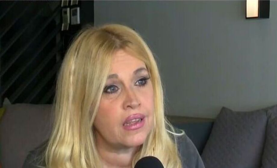 Πολύ-δύσκολες-ώρες-για-τη-Σαμπρίνα