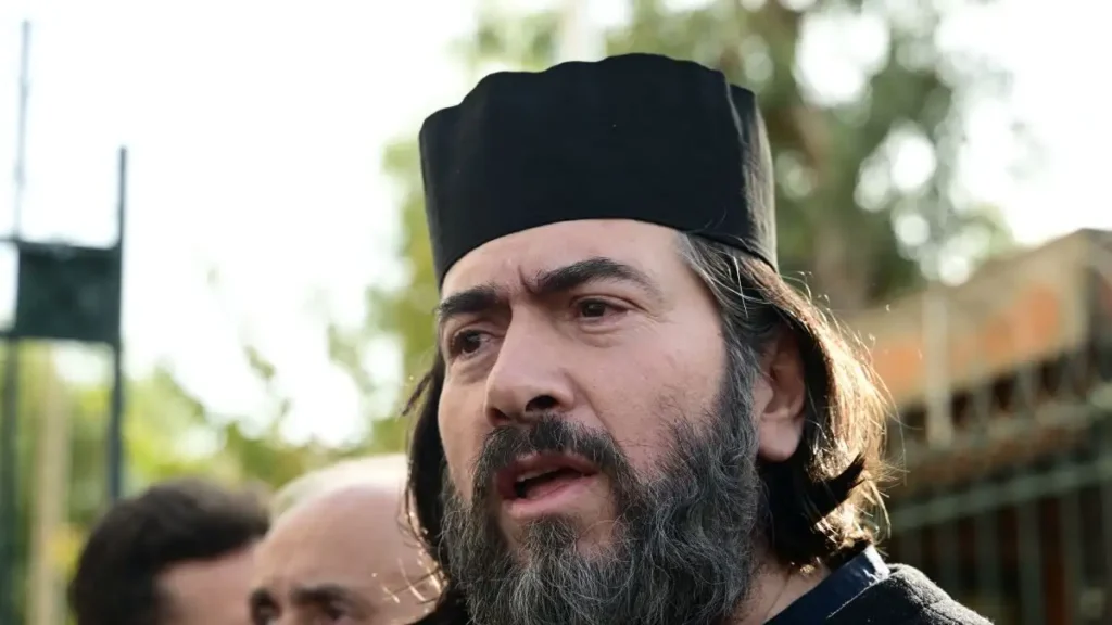 Πατέρας Αντώνιος: Ανατροπή στη δίκη για την «Κιβωτό» – Τι συνέβη Πατέρας-Αντώνιος:-Ανατροπή-στη-δίκη-για-την-«Κιβωτό»-–-Τι-συνέβη