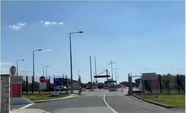 Κύπρος: Ραγδαίες εξελίξεις! Κλείνουν το αεροδρόμιο, σταματάνε οι πτήσεις, φεύγουν κάτοικοι, ηχούν σειρήνες – Βρέθηκε… Κύπρος:-Ραγδαίες-εξελίξεις!-Κλείνουν-το-αεροδρόμιο,-σταματάνε-οι-πτήσεις,-φεύγουν-κάτοικοι,-ηχούν-σειρήνες-–-Βρέθηκε…