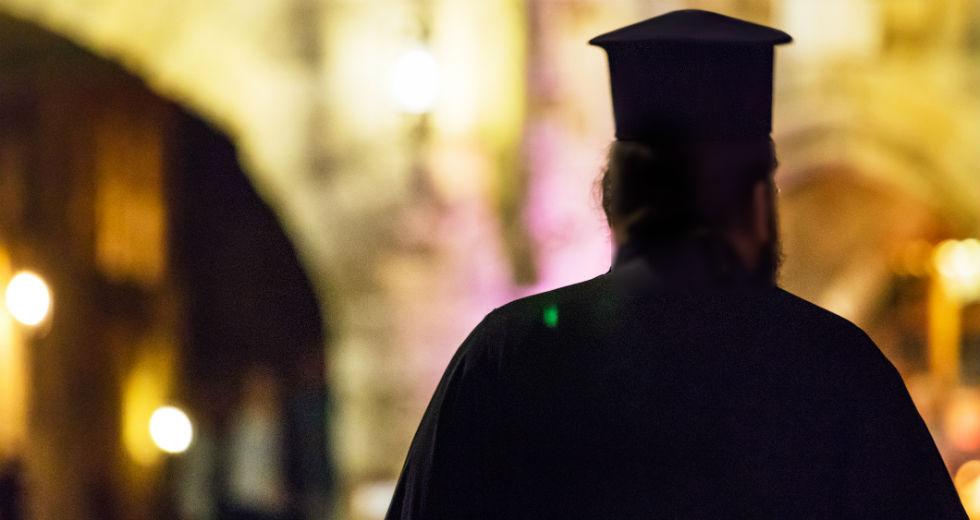 Τρίκαλα: “Μαλλιά κουβάρια” ο παπάς με την παπαδιά – “Πάγωσαν” οι συγχωριανοί – Απίστευτες καταγγελίες… Τρίκαλα:-“Μαλλιά-κουβάρια”-ο-παπάς-με-την-παπαδιά-–-“Πάγωσαν”-οι-συγχωριανοί-–-Απίστευτες-καταγγελίες…