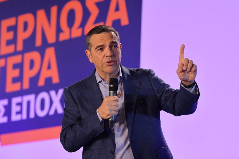 ΕΣΚΑΣΕ ΤΩΡΑ Φεύγει από το κόμμα και πάει με τον Τσίπρα ΕΣΚΑΣΕ-ΤΩΡΑ-Φεύγει-από-το-κόμμα-και-πάει-με-τον-Τσίπρα