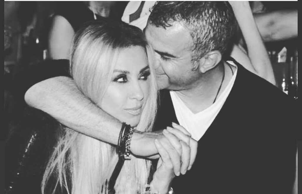 “Λύγισε” δεν άντεξε ο Τραϊανός Δέλλας: «Άγγελέ μου, αγάπη μου… » – Τα σπαρακτικά λόγια του… “Λύγισε”-δεν-άντεξε-ο-Τραϊανός-Δέλλας:-«Άγγελέ-μου,-αγάπη-μου…-»-–-Τα-σπαρακτικά-λόγια-του…