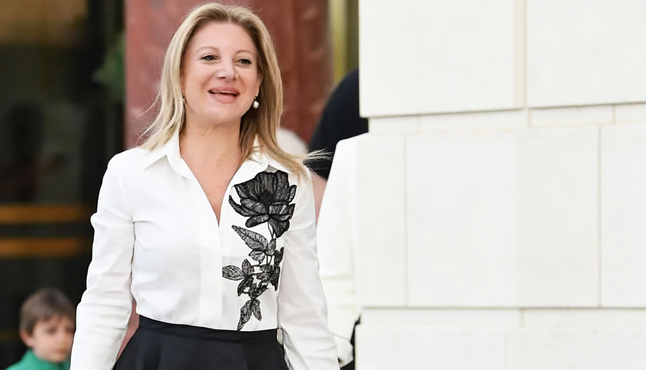 “Τελικά, το επέλεξε η Μάρθη…” – Παιχνίδια της μοίρας! Η “μεταφυσική” ιστορία πίσω από το φόρεμα της Καρυστιανού “Τελικά,-το-επέλεξε-η-Μάρθη…”-–-Παιχνίδια-της-μοίρας!-Η-“μεταφυσική”-ιστορία-πίσω-από-το-φόρεμα-της-Καρυστιανού