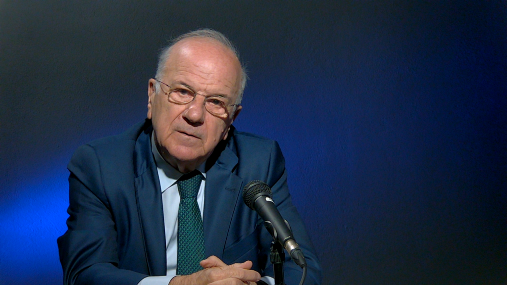 Πέθανε, μετά από μάχη με τον καρκίνο, ο πασίγνωστος Έλληνας δημοσιογράφος… Πέθανε,-μετά-από-μάχη-με-τον-καρκίνο,-ο-πασίγνωστος-Έλληνας-δημοσιογράφος…
