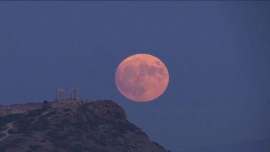 Πανσέληνος-της-Φράουλας-(29/06):-Το-Σύμπαν-χαμογελά-σε-3-ζώδια-–-Έρχονται-μεγάλες-ανατροπές