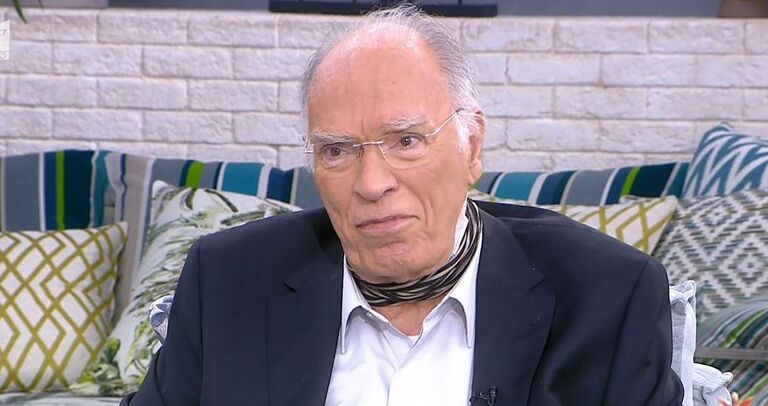 Πέθανε ο Βασίλης Λεβέντης Πέθανε-ο-Βασίλης-Λεβέντης