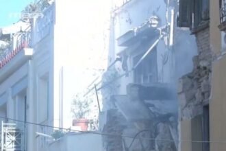 Πλάκα:-Σοκαριστικές-εικόνες-μετά-την-κατάρρευση-του-κτιριου-–-Έμεινε-μονο-ένα-παντζούρι-να-στέκεται-(Φωτό)