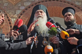 Μαζωνάκης:-Συγκλόνισε-ο-Μητροπολίτης-στο-μνημόσυνο-–-Με-2-λέξεις-είπε-όλη-την-αλήθεια-για-τον-Γιώργο